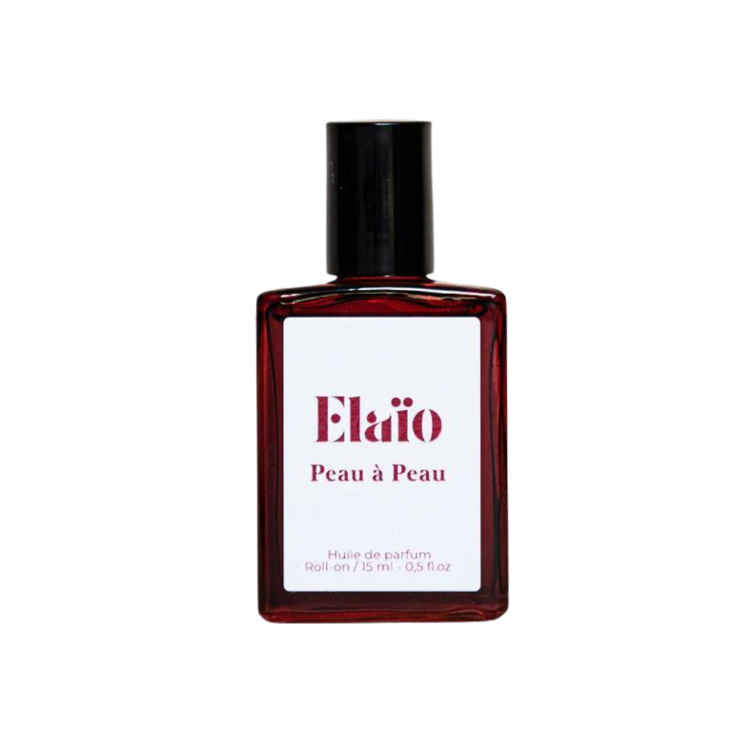 Elaïo Peau à Peau Parfümöl – dunkelrotes Roll-on-Fläschchen 15ml, schwarzer Deckel, weißer Hintergrund – Parfüm