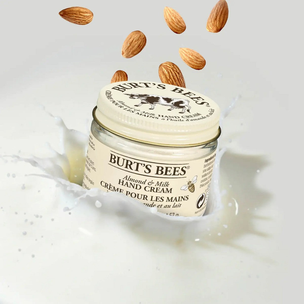 Burt’s Bees Mandel & Milch Handcreme – Glasdose 57g, cremefarbener Deckel, weißer Hintergrund – Handpflege