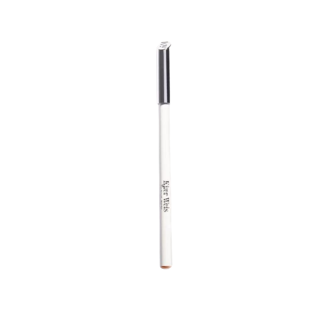 Kjaer Weis Eye Pencil Bright – weißer Stift mit silbernem Deckel, weißer Hintergrund – Augen-Make-up