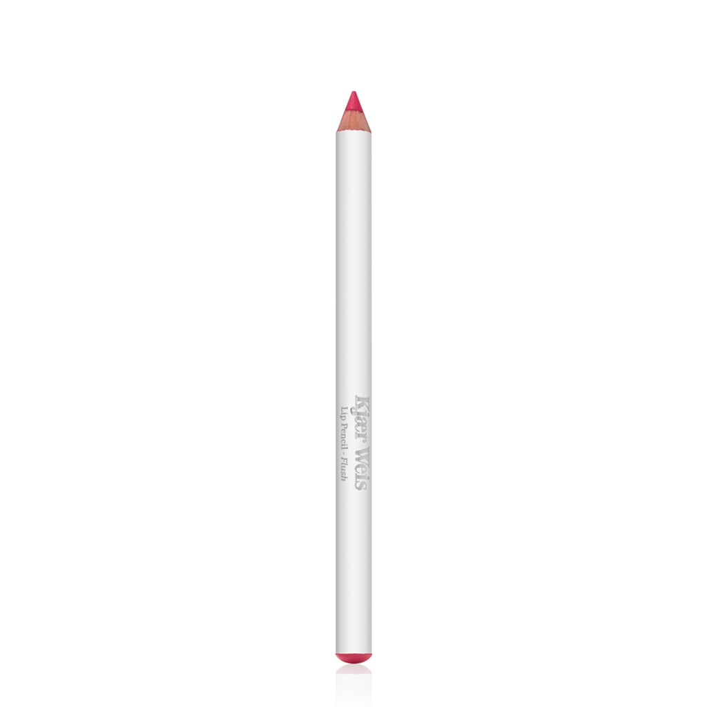 Kjaer Weis Lip Pencil Flush – weißer Stift mit rosafarbener Spitze, weißer Hintergrund – Lippenkontur