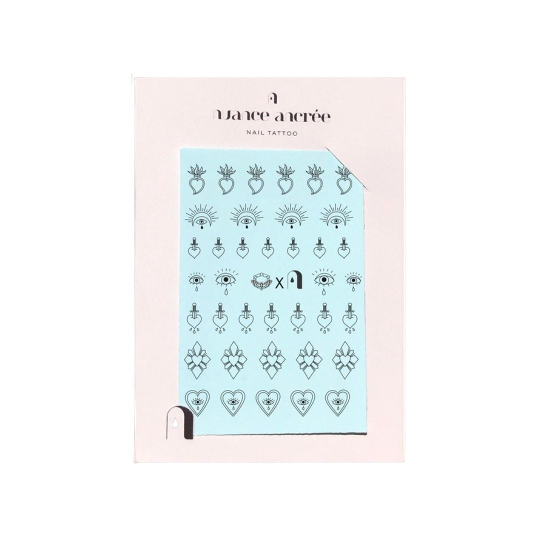 Nail Tattoo heilige Herzen