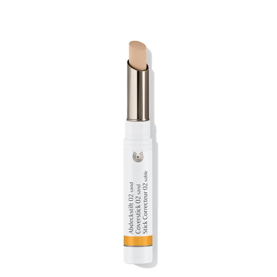 Coverstick 02 Sand – weißer Stift mit goldfarbenem Deckel, sandfarbener Abdeckstift, weißer Hintergrund – Make-up