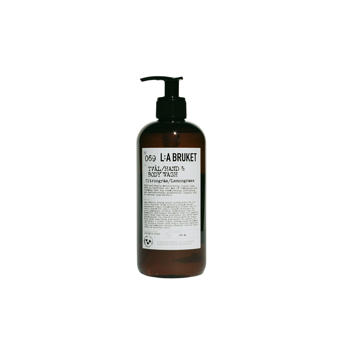 L:A BRUKET No. 069 Hand- & Körperwaschgel – braune Flasche 450ml, schwarzer Pumpverschluss, weißer Hintergrund – Hautpflege