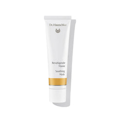 Dr. Hauschka Beruhigende Maske – weiße Tube mit goldener Linie, weißem Deckel, weißem Hintergrund – Hautpflege