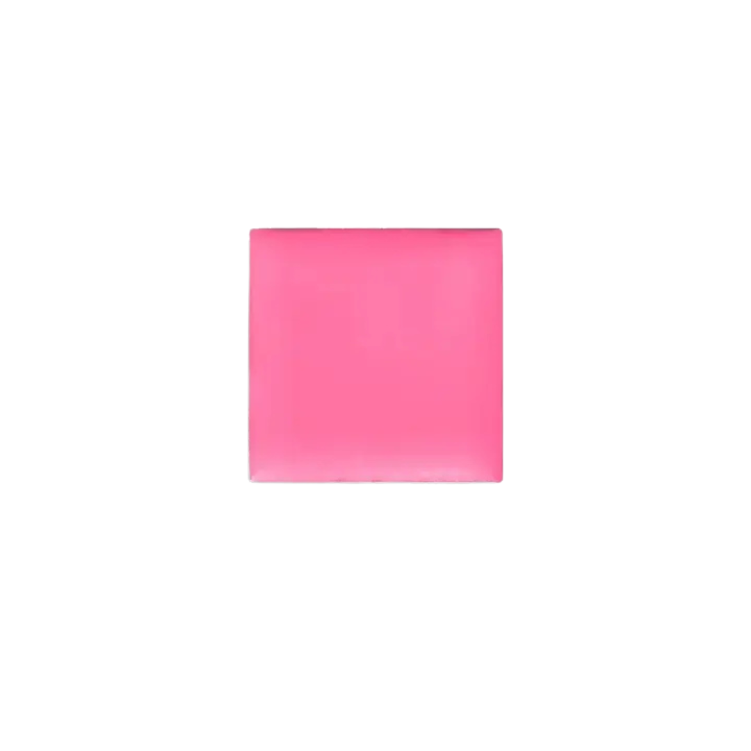 Cream Blush Happy – leuchtend pinkes Quadrat, weißer Hintergrund – Gesichtsrouge