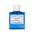 Korres Ionian Blue Eau de Toilette,  blaue Glasflasche mit weißem Verschluss auf weißem Hintergrund, Parfum