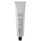 L:A Bruket No. 092 Handcream in einer weißen Tube mit schwarzem Schraubverschluss für die Handpflege.